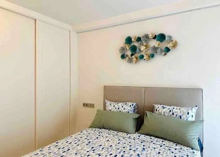 Pepes Suite 3 Habitaciones & Parking